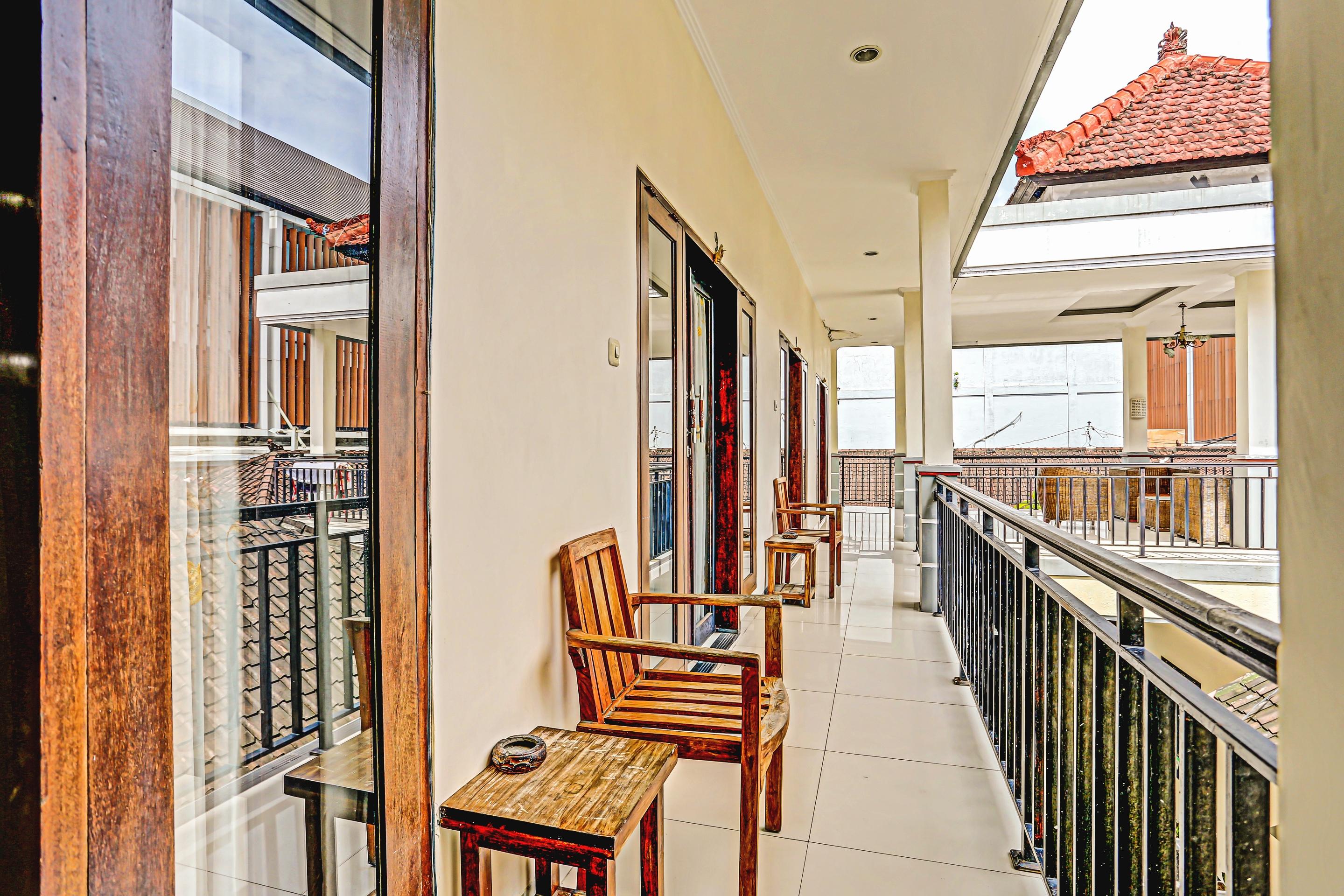 Samudra Homestay Кута Экстерьер фото